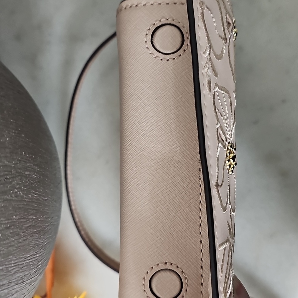 Michael Kors Sofia Stud Flower Crossbody - Picture 4 of 15